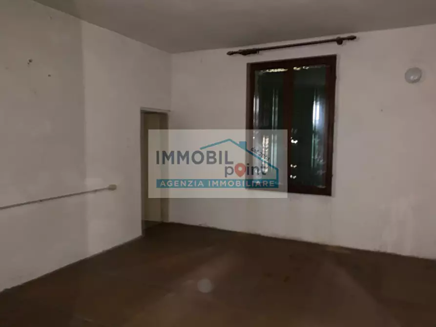 Immagine 28 di Palazzo in vendita  in Via Milano a Selvazzano Dentro