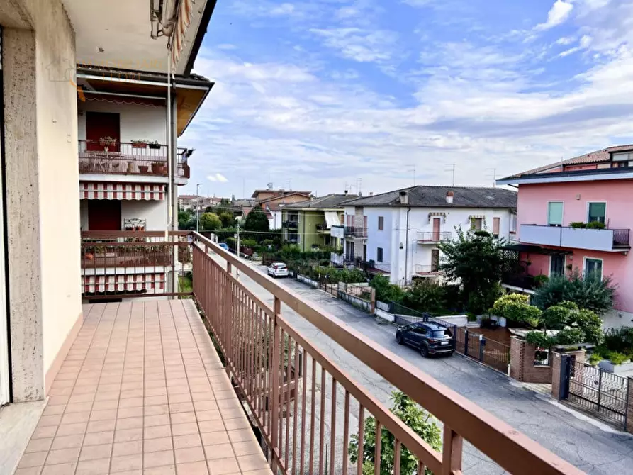 Immagine 9 di Appartamento in vendita  in Via Calatafimi a Villafranca Di Verona