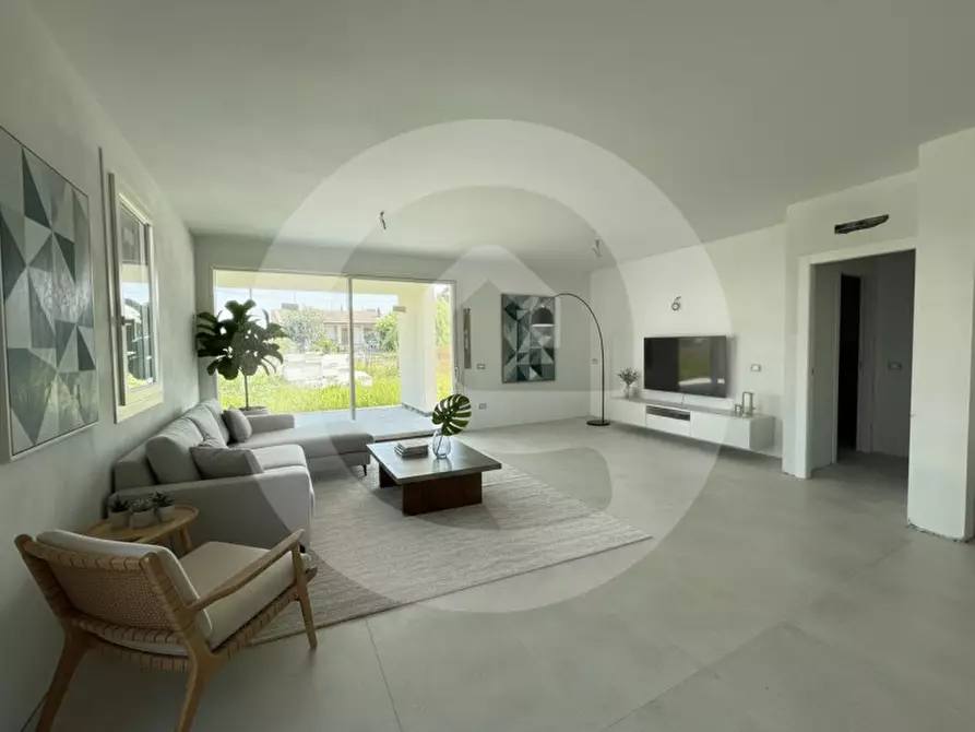 Immagine 4 di Casa trifamiliare in vendita  a Santa Giustina In Colle