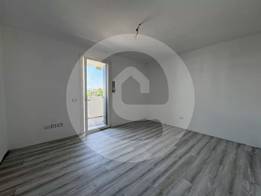 Immagine 7 di Casa trifamiliare in vendita  a Santa Giustina In Colle