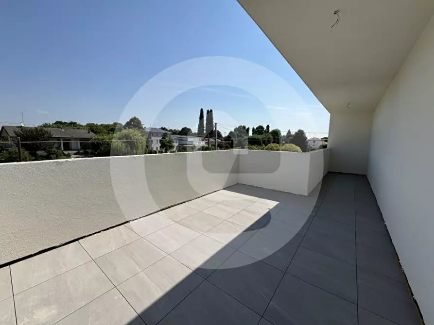 Immagine 9 di Casa trifamiliare in vendita  a Santa Giustina In Colle