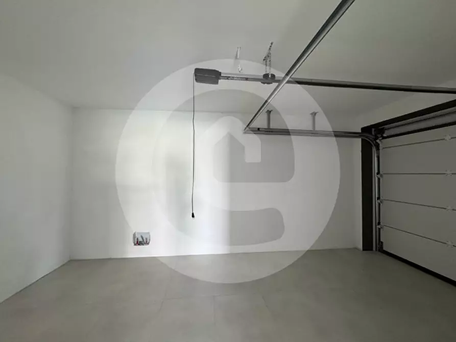 Immagine 17 di Casa trifamiliare in vendita  a Santa Giustina In Colle