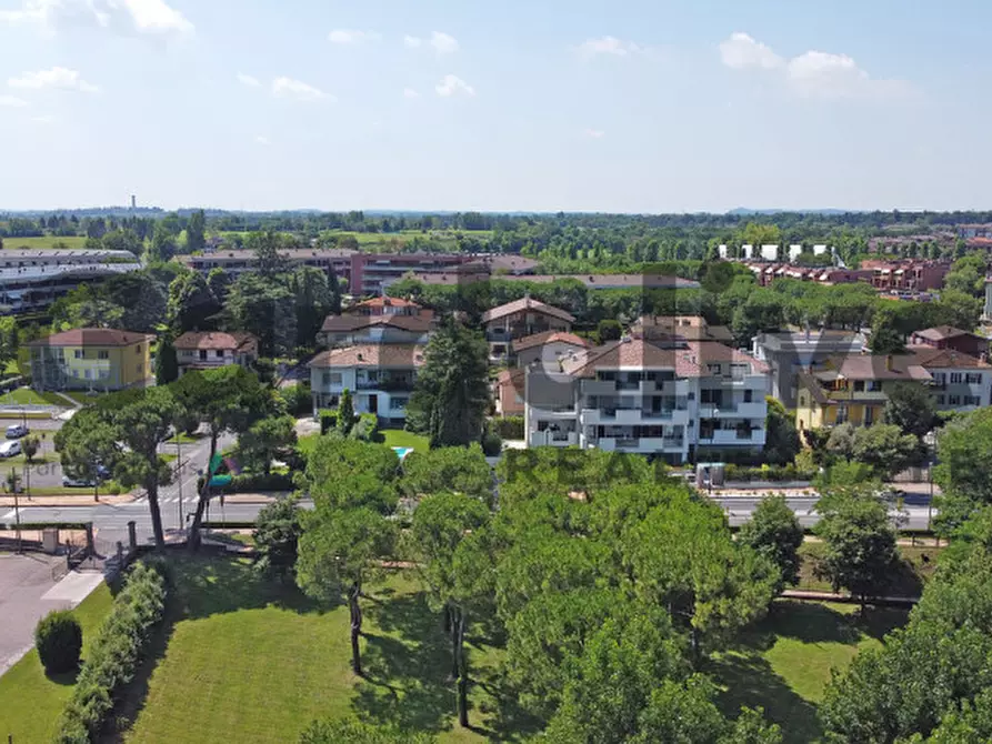 Immagine 4 di Appartamento in vendita  in Via Agello 96 a Desenzano Del Garda