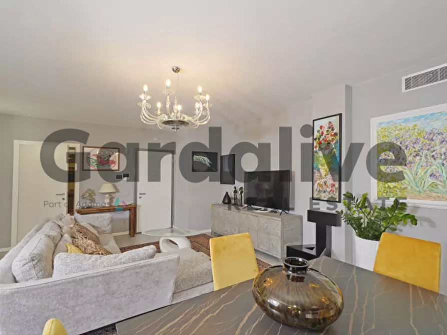 Immagine 7 di Appartamento in vendita  in Via Agello 96 a Desenzano Del Garda