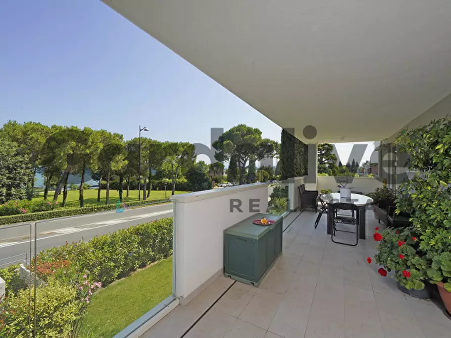 Immagine 9 di Appartamento in vendita  in Via Agello 96 a Desenzano Del Garda