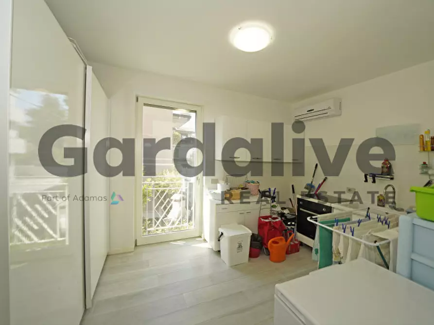 Immagine 15 di Appartamento in vendita  in Via Agello 96 a Desenzano Del Garda