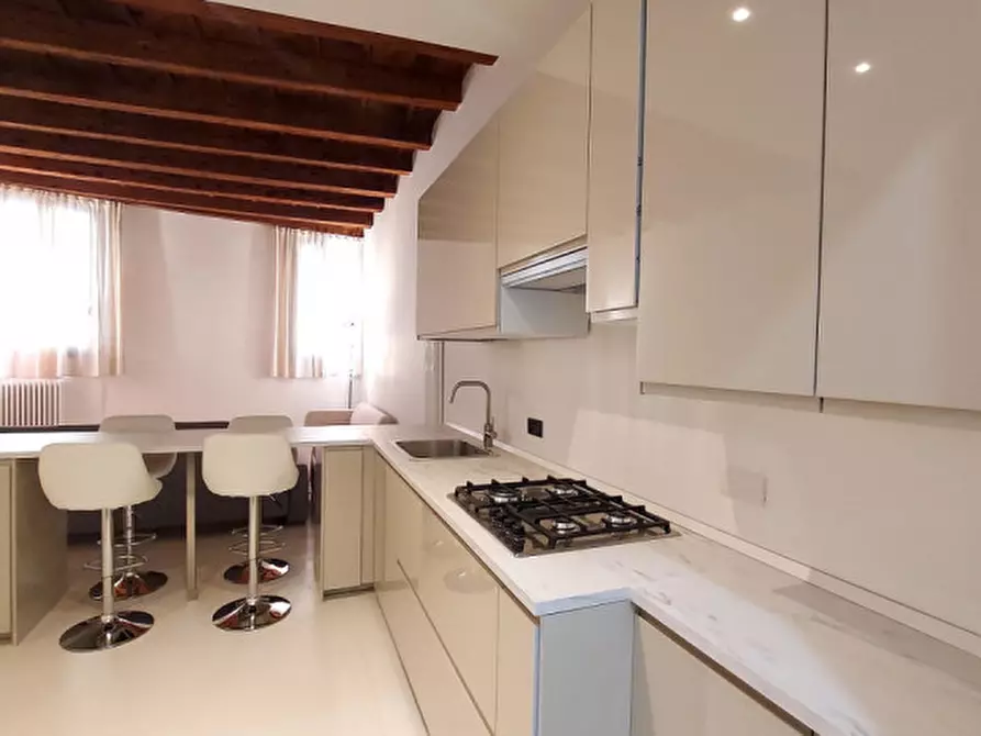 Immagine 3 di Appartamento in vendita  in via Dei Tadi a Padova