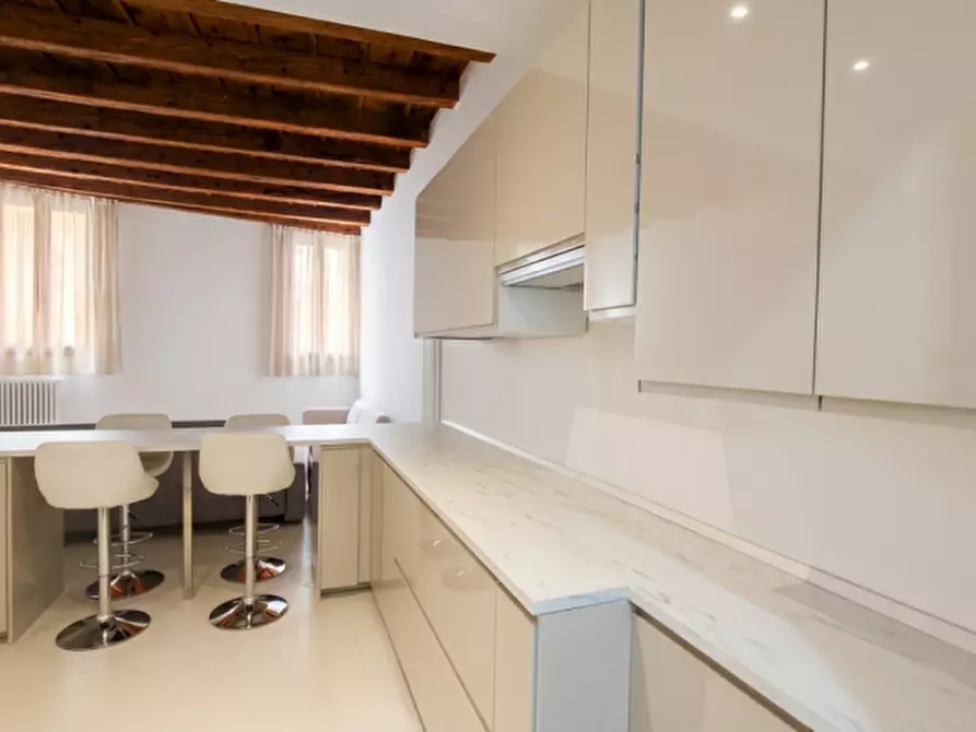 Immagine 3 di Appartamento in vendita  in via Dei Tadi a Padova