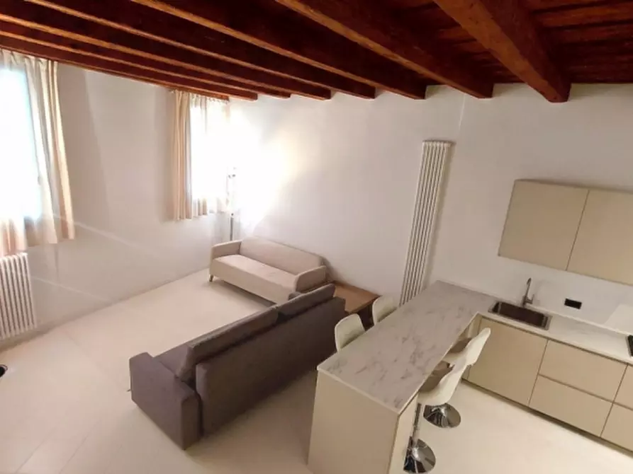 Immagine 6 di Appartamento in vendita  in via Dei Tadi a Padova