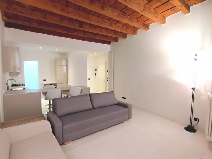 Immagine 12 di Appartamento in vendita  in via Dei Tadi a Padova