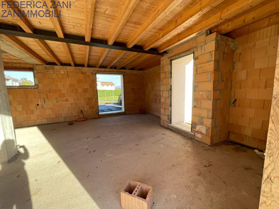 Immagine 2 di Casa bifamiliare in vendita  in via san pio x a Castelfranco Veneto