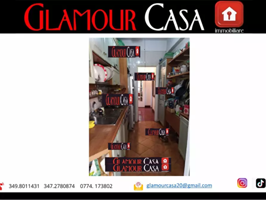 Immagine 4 di Appartamento in vendita  in Via Franco Sacchetti a Roma