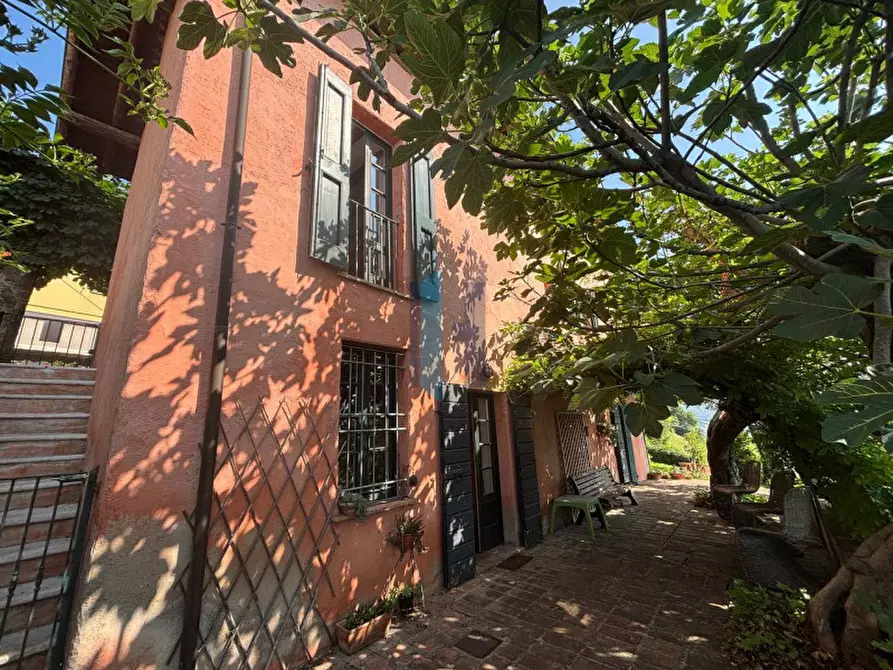 Immagine 1 di Casa indipendente in vendita  in Via Maddalena di Sotto a Botticino