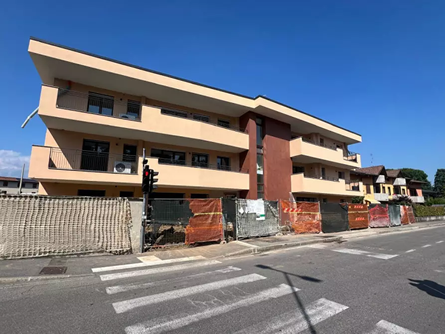 Immagine 1 di Appartamento in vendita  in via papa giovanni XXIII a Stezzano