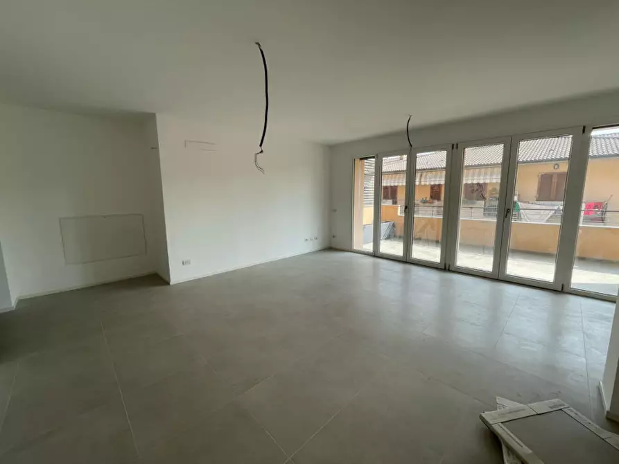 Immagine 6 di Appartamento in vendita  in Via Papa Giovanni XXIII 1 a Stezzano