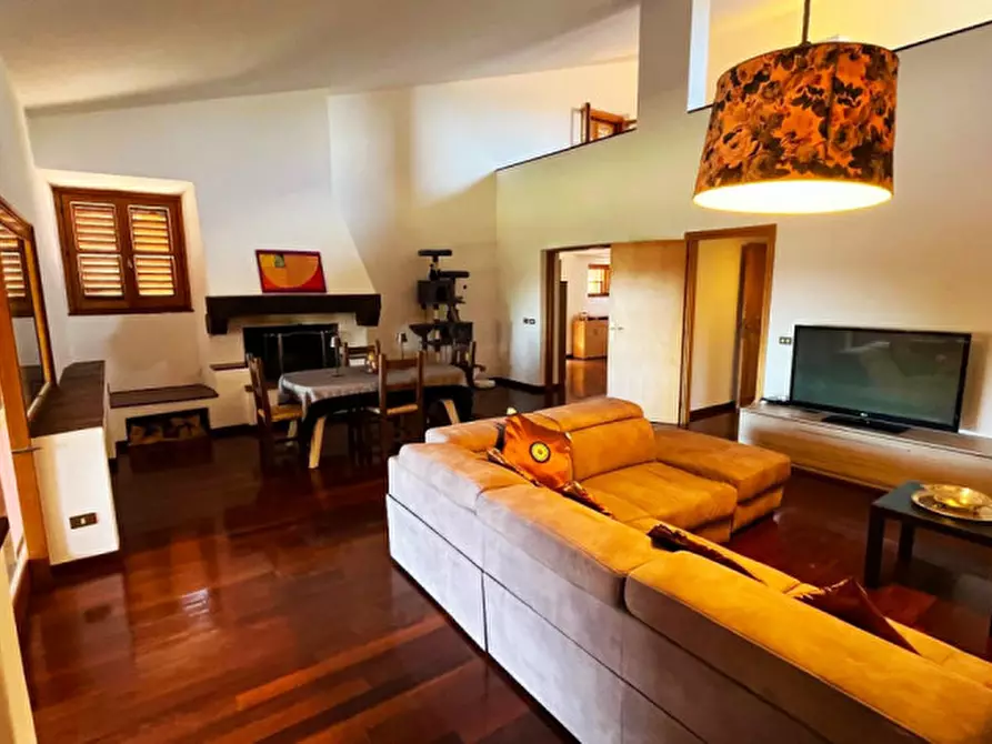 Immagine 6 di Villa in vendita  in via Montegallo a Osimo