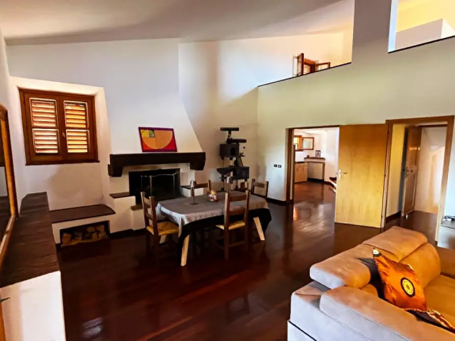 Immagine 8 di Villa in vendita  in via Montegallo a Osimo