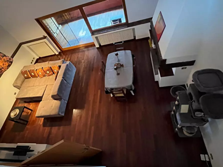 Immagine 11 di Villa in vendita  in via Montegallo a Osimo