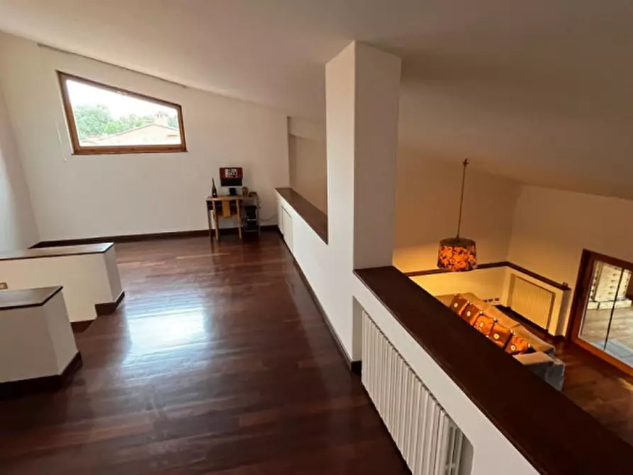 Immagine 16 di Villa in vendita  in via Montegallo a Osimo