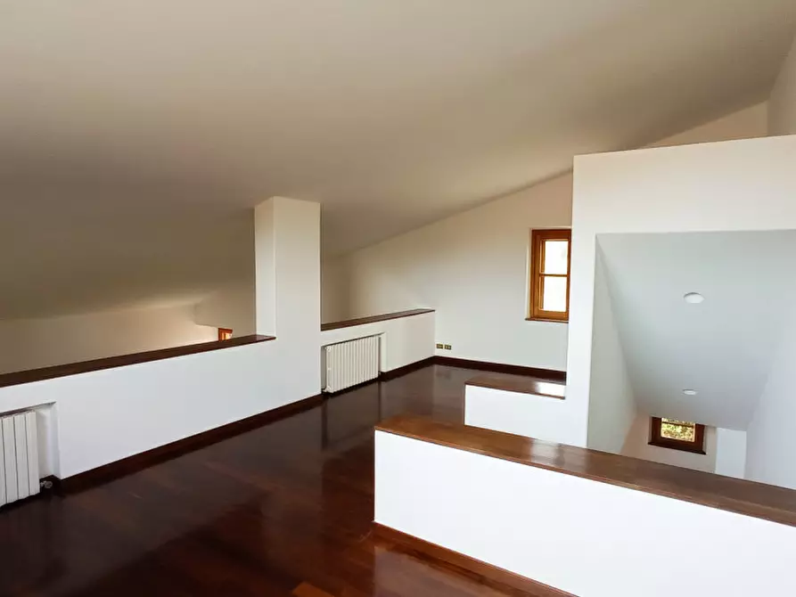 Immagine 19 di Villa in vendita  in via Montegallo a Osimo