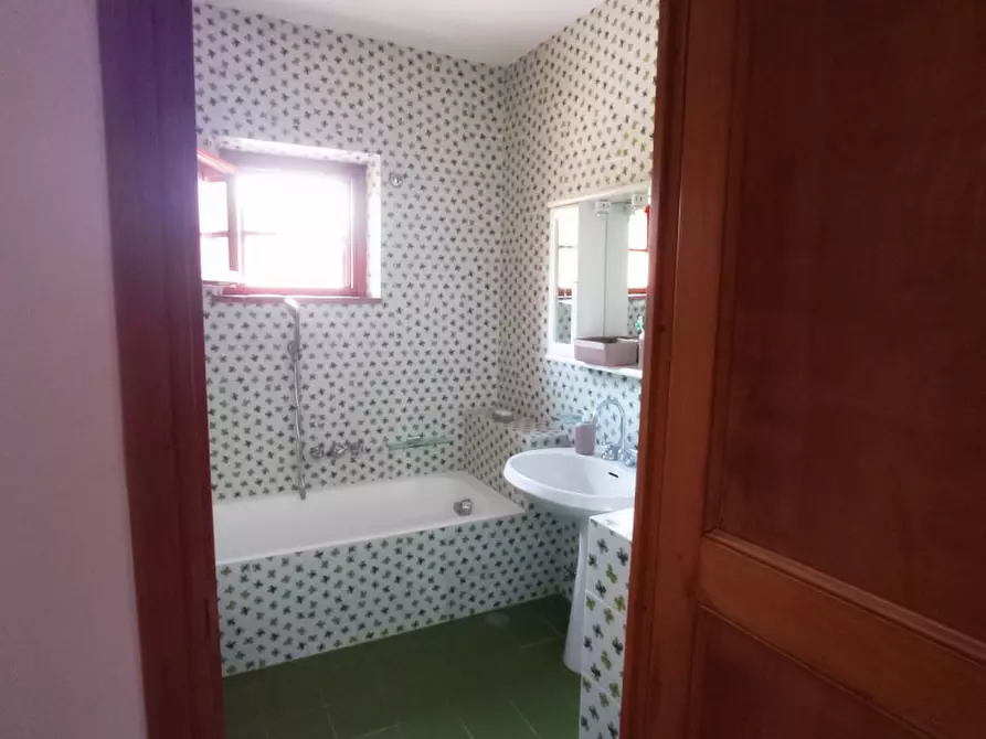 Immagine 40 di Villa in vendita  in via Montegallo a Osimo