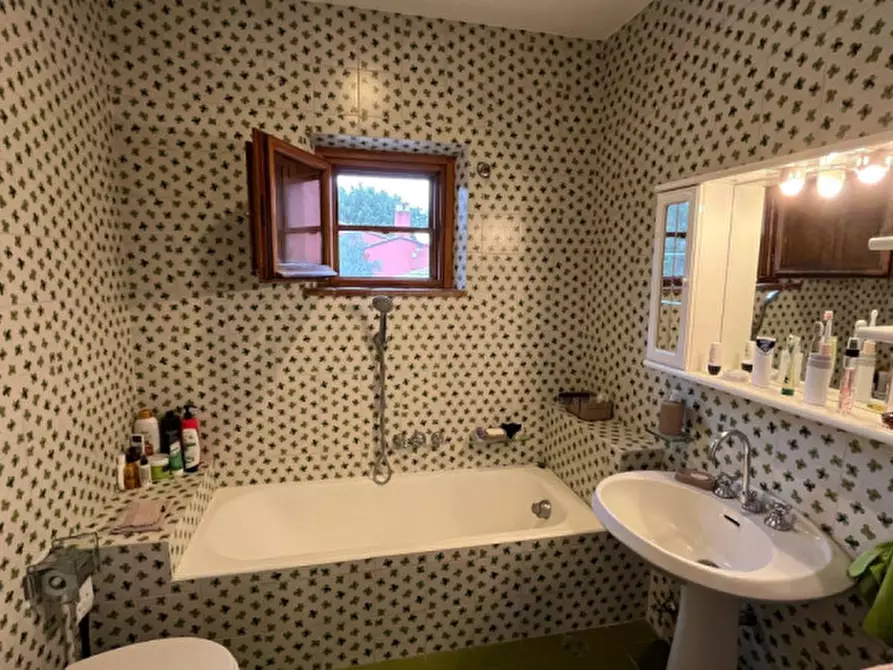 Immagine 41 di Villa in vendita  in via Montegallo a Osimo