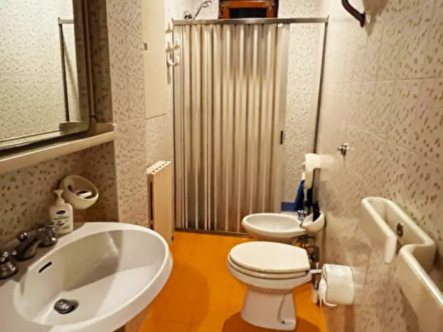 Immagine 42 di Villa in vendita  in via Montegallo a Osimo