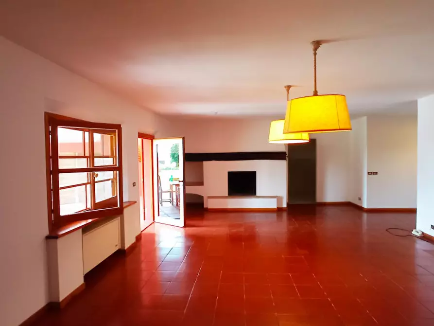 Immagine 46 di Villa in vendita  in via Montegallo a Osimo