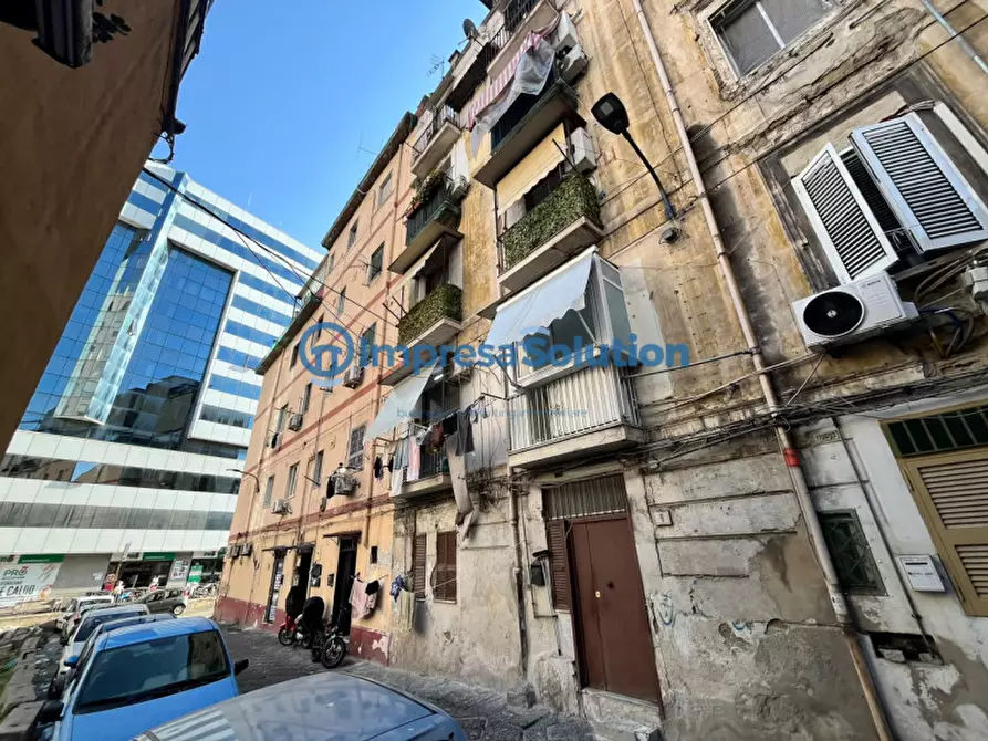 Immagine 1 di Laboratorio in affitto  in Vico Scalciccia a Napoli