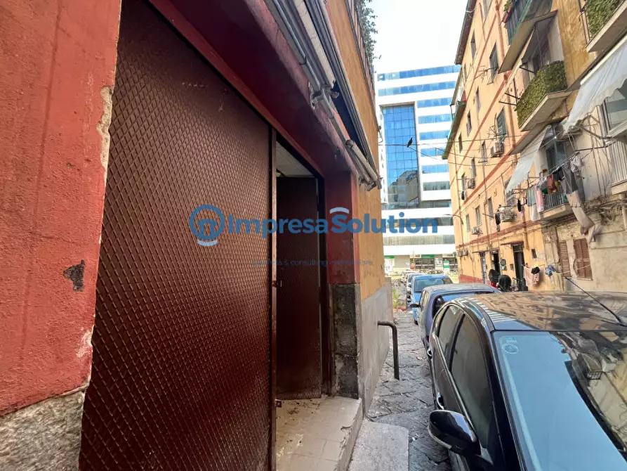Immagine 2 di Laboratorio in affitto  in Vico Scalciccia a Napoli