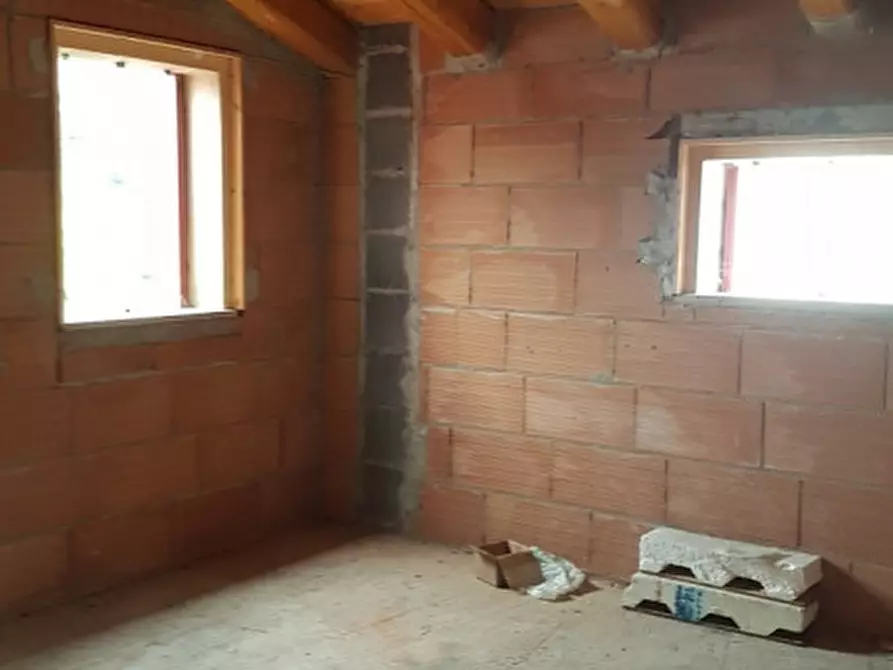 Immagine 7 di Casa bifamiliare in vendita  in deserto a Este
