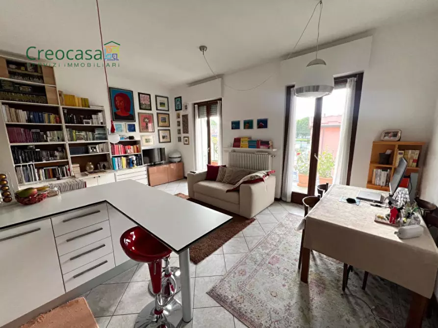 Immagine 4 di Appartamento in vendita  in Via Giacomo Puccini 2 a Stezzano