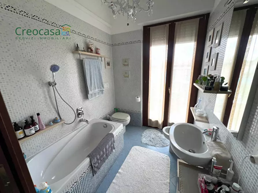 Immagine 10 di Appartamento in vendita  in Via Giacomo Puccini 2 a Stezzano