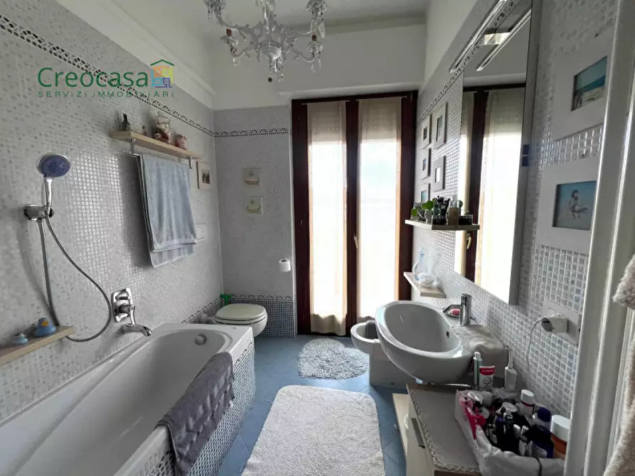 Immagine 11 di Appartamento in vendita  in Via Giacomo Puccini 2 a Stezzano