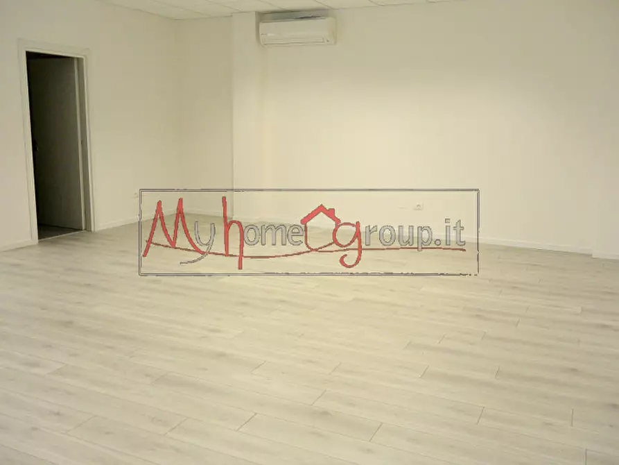 Immagine 3 di Ufficio in affitto  in Via Marconi a Ponte San Nicolò