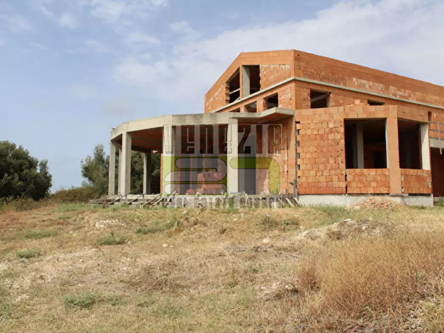 Immagine 1 di Villa in vendita  in c/da Sanchitello a Avola