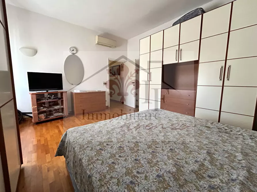 Immagine 3 di Appartamento in vendita  in Via Francesco Baracca a Firenze