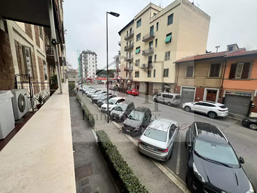 Immagine 5 di Appartamento in vendita  in Via del Barco a Firenze