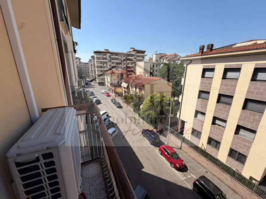 Immagine 8 di Appartamento in vendita  in Via Muzio Clementi a Firenze