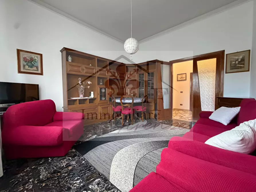 Immagine 3 di Appartamento in vendita  in Via Fratelli Stuparich a Firenze