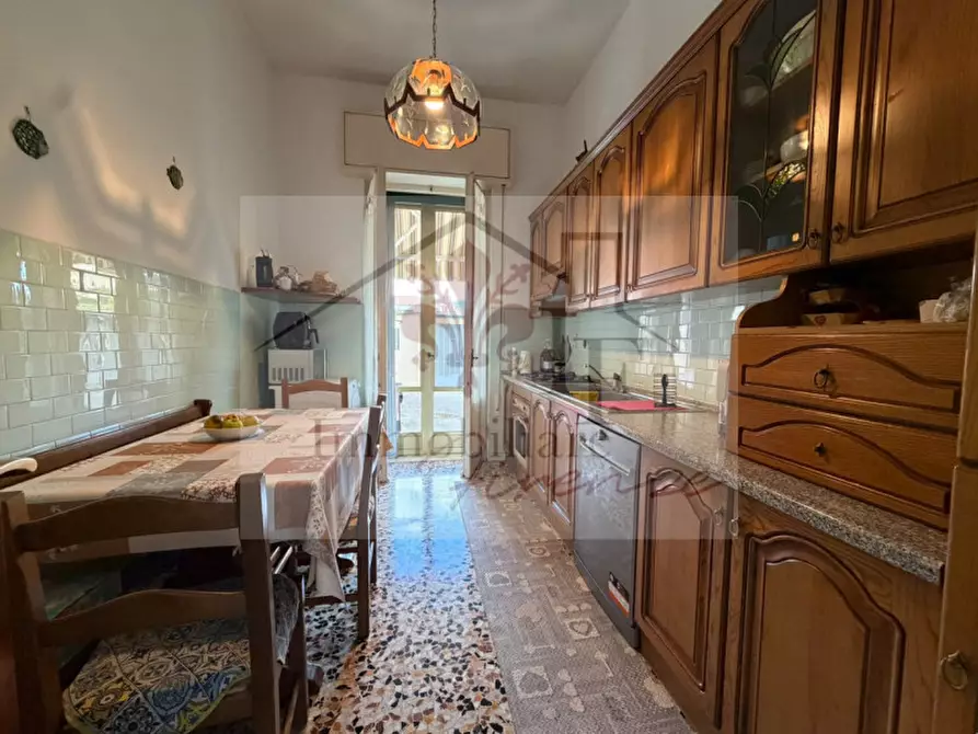 Immagine 5 di Appartamento in vendita  in Via Fratelli Stuparich a Firenze
