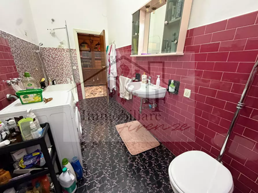 Immagine 19 di Appartamento in vendita  in Via Fratelli Stuparich a Firenze