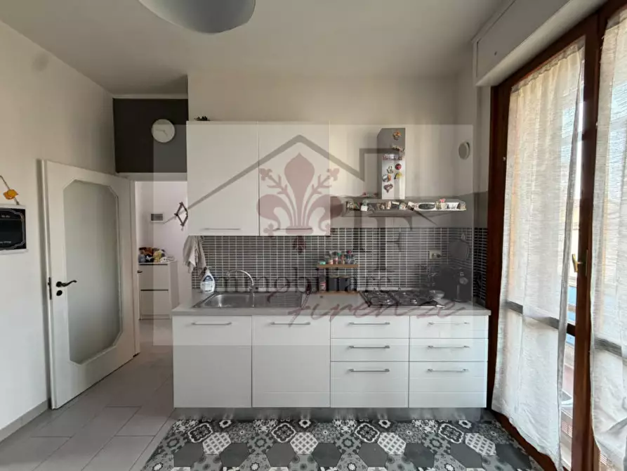 Immagine 5 di Appartamento in vendita  in Via dei Vespucci a Firenze