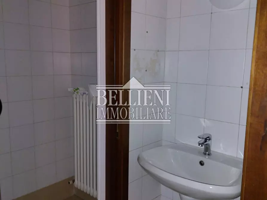 Immagine 7 di Negozio in affitto  in piazza castello a Vicenza