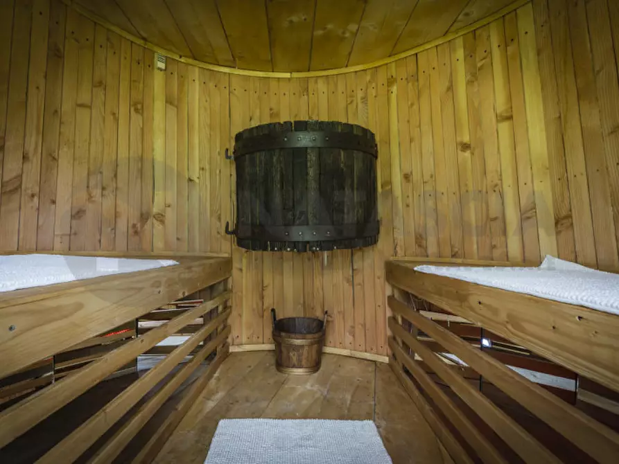 Immagine 38 di Rustico / casale in vendita  in VIA ARETINA a Pelago