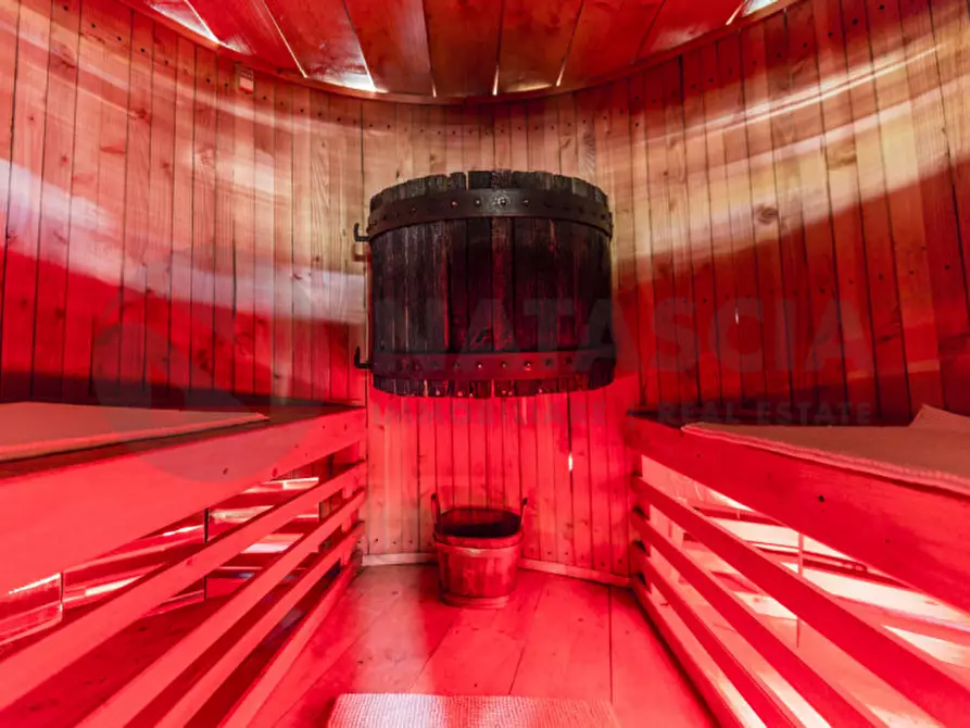 Immagine 39 di Rustico / casale in vendita  in VIA ARETINA a Pelago