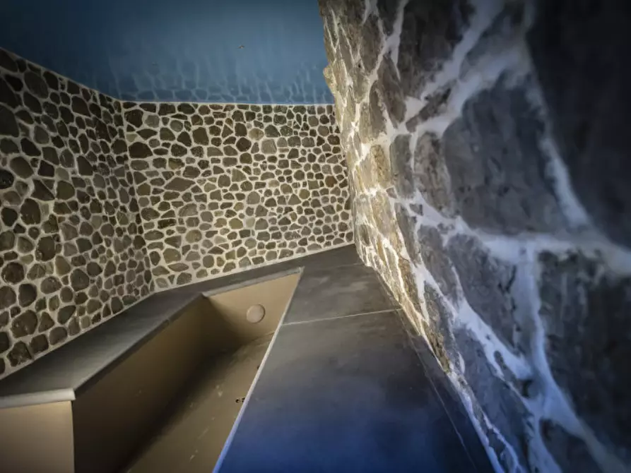 Immagine 45 di Rustico / casale in vendita  in VIA ARETINA a Pelago