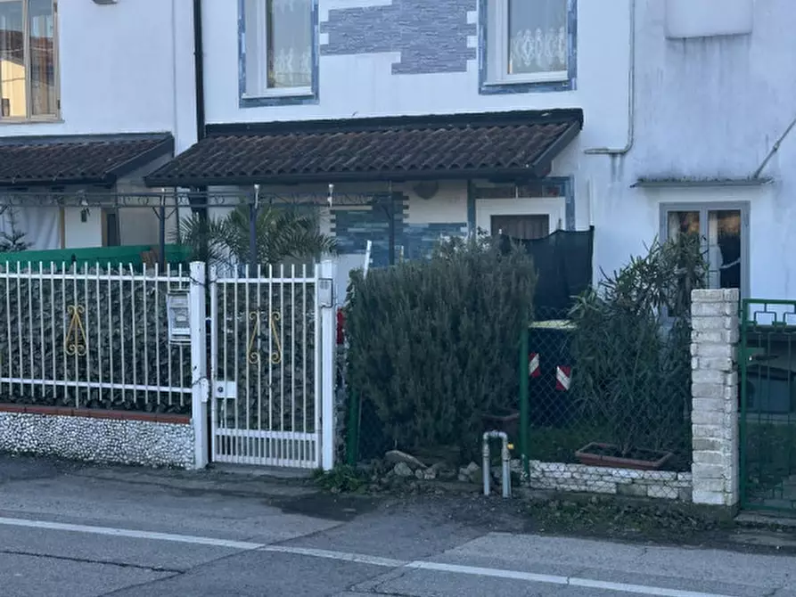 Immagine 2 di Villetta a schiera in vendita  a Padova