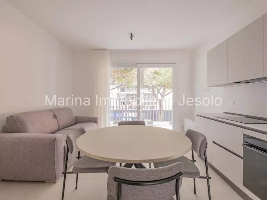 Immagine 3 di Appartamento in vendita  in VIA AQUILEIA a Jesolo