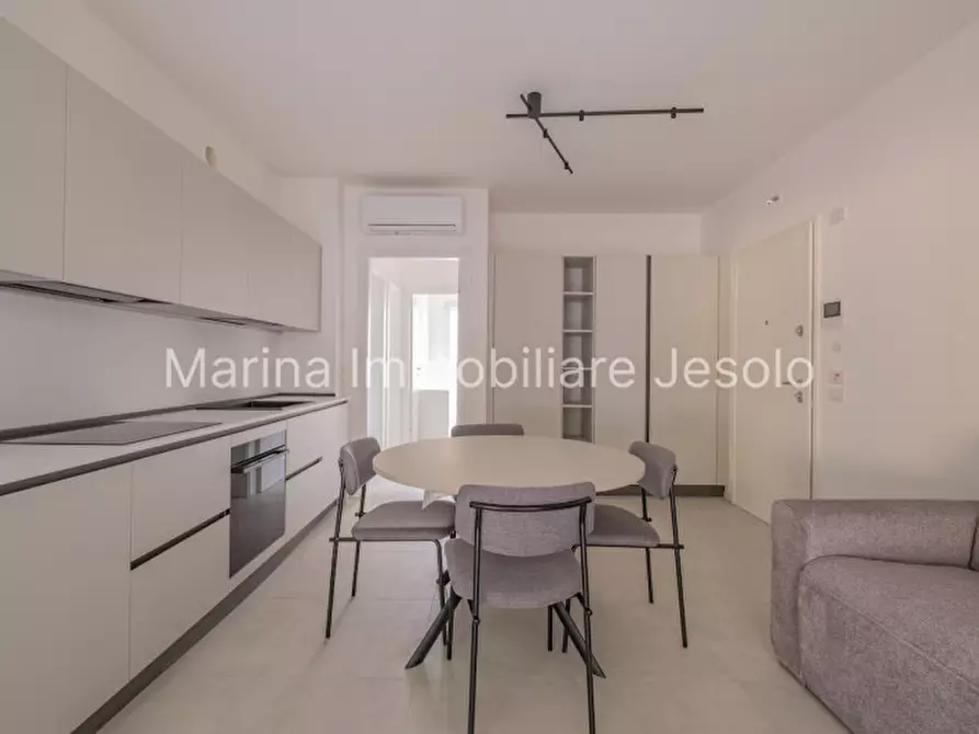 Immagine 6 di Appartamento in vendita  in VIA AQUILEIA a Jesolo